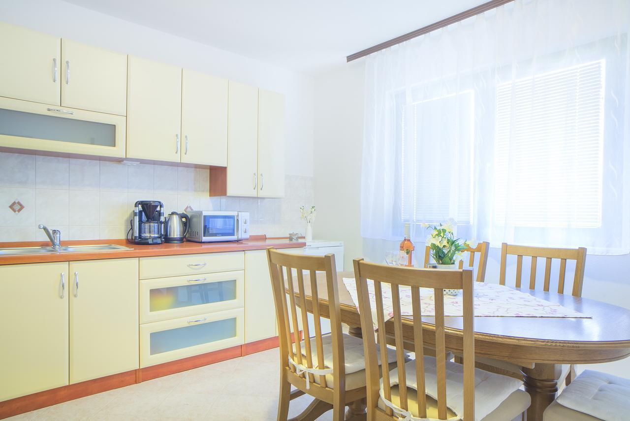 Apartment Ante Слунь Екстер'єр фото